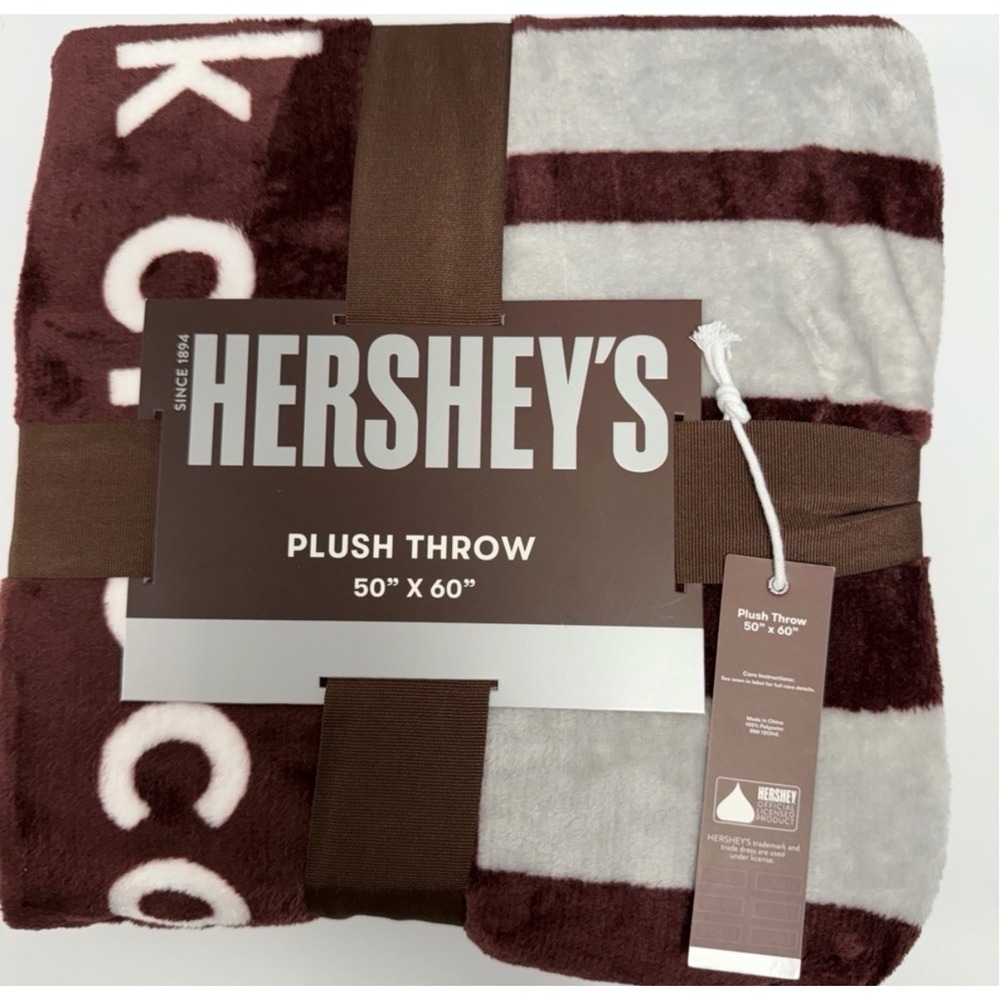 NWT Hershey's Milk Chocolate Bar Plush Throw Blanket 50"x60" Brown Candy Hershey
